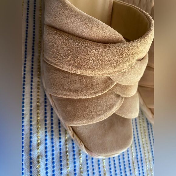 VINCE Women Gilian Suede Wedge Sandal Blonde Size 8M Beige NEW - Picture 14 of 16